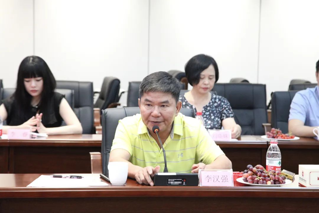 酒协座谈会2.jpg