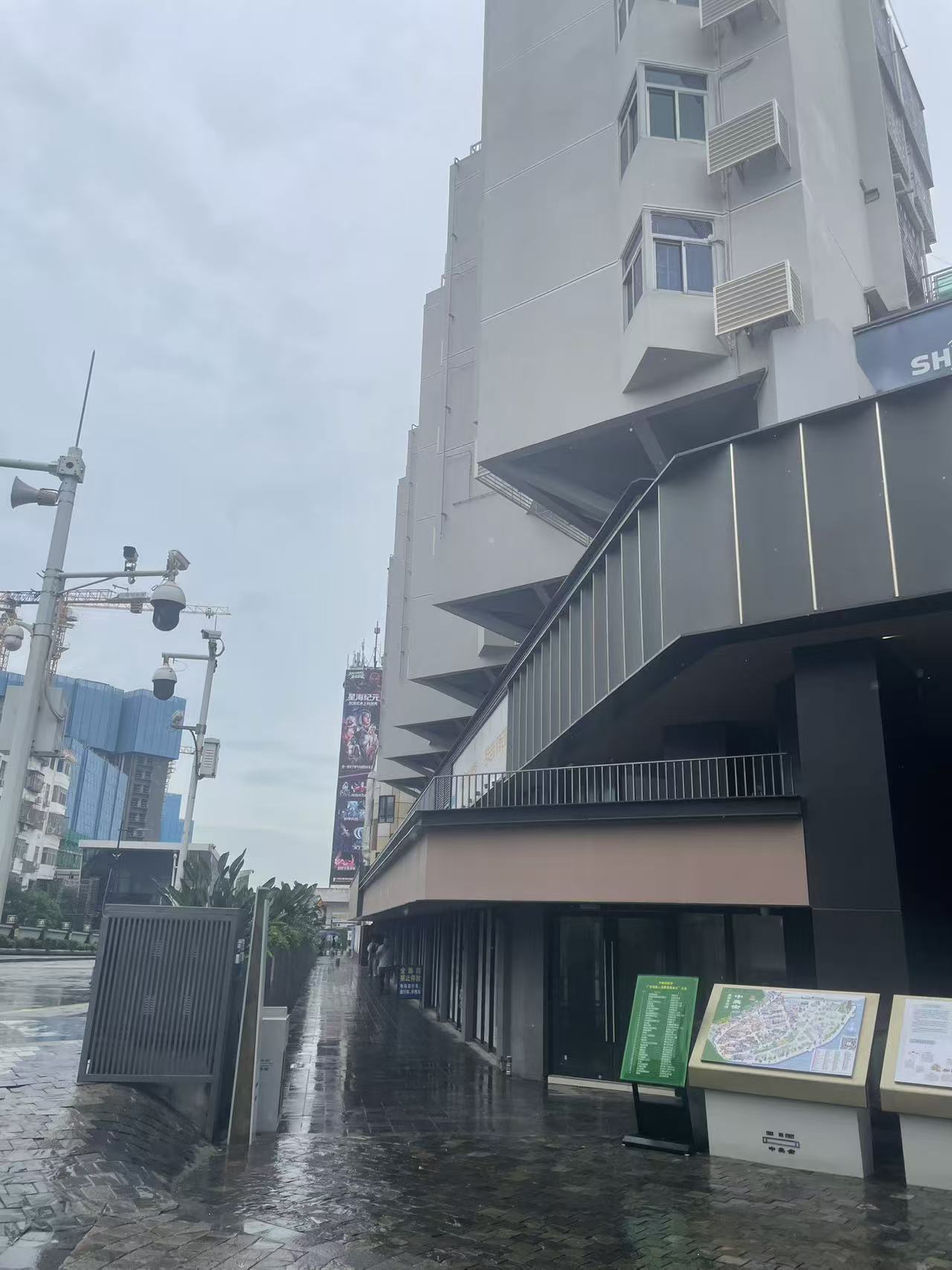 侧面.jpg